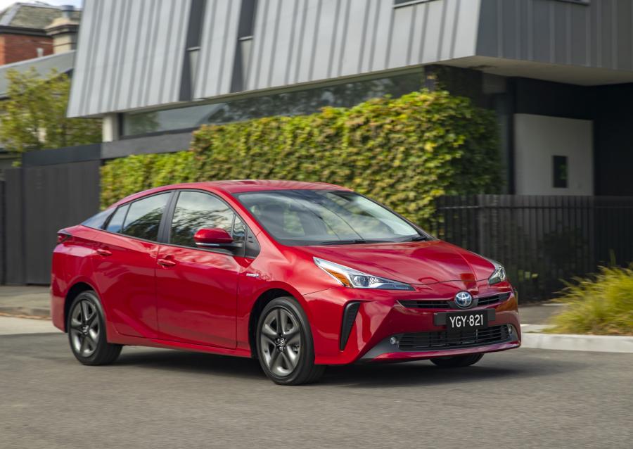  Toyota Prius 2019 года  (AU) (фото 1 из 8)